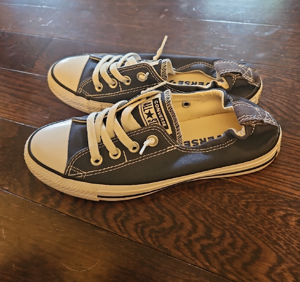 Converse Womens/Kids Navy Blue Sneakers